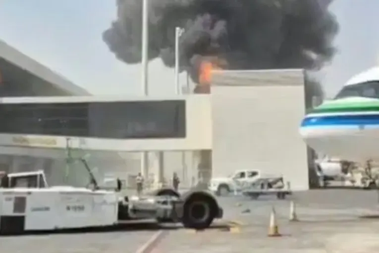 Reportan 12 muertos y al menos 50 heridos tras un ataque al aeropuerto de Arabia Saudita