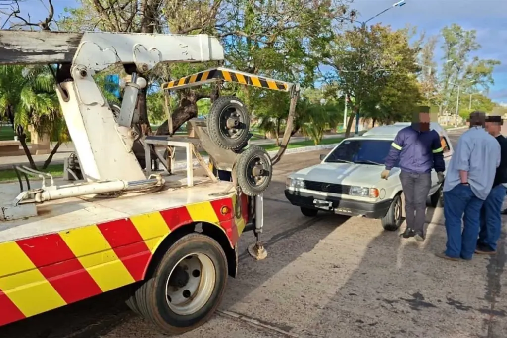 Retuvieron una camioneta en la zona de la Costanera tras detectar a un joven conduciendo en estado de ebriedad