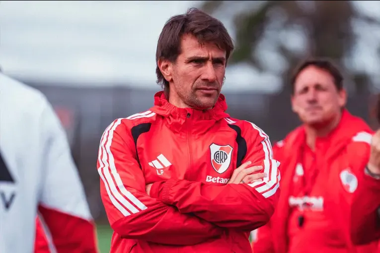 River define el equipo para enfrentar a Boca: Ponzio evalúa tres lesionados y prepara cambios