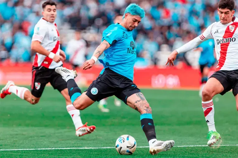 River enfrenta a Belgrano con la obligación de ganar: día, hora, TV y posibles formaciones