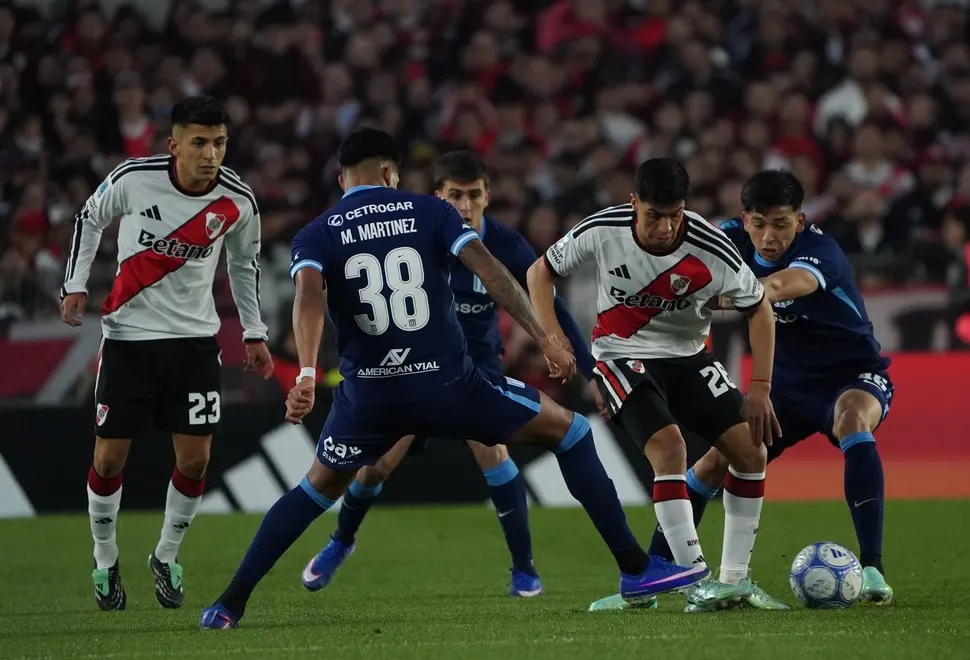 River le ganó a Racing y llega al Superclásico con dos triunfos seguidos