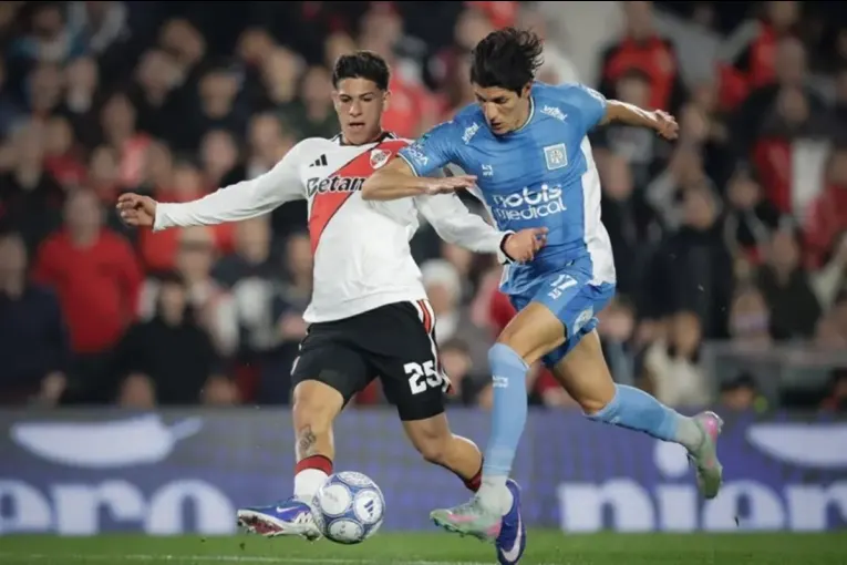 River Plate superó a Estudiantes de Río Cuarto por un tanto contra cero en el Estadio Monumental