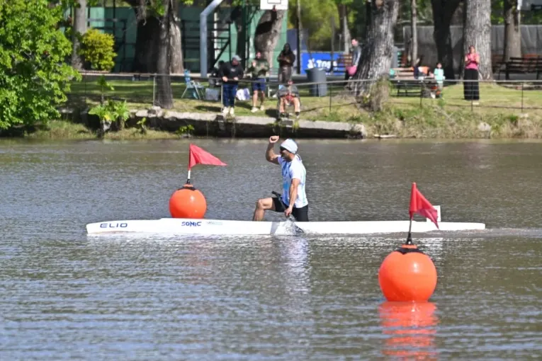 Roberto “Tito” Palacios se colgó la medalla de plata en el Mundial de Canotaje