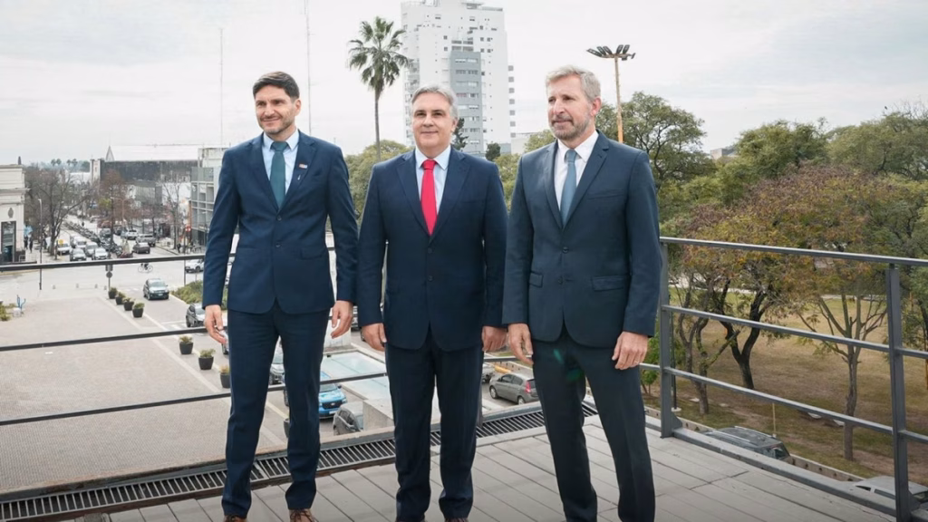 Rogelio Frigerio, Martín Llaryora y Maximiliano Pullaro se mostrarán juntos en plenas negociaciones por las PASO y el Presupuesto 2027