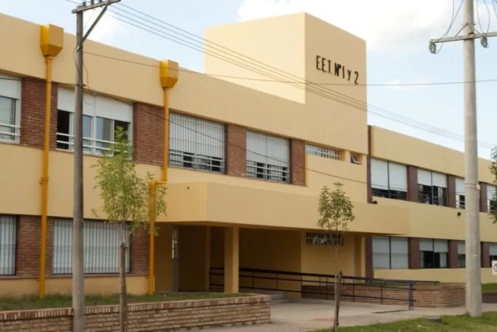 Rumbo al centenario, una escuela de Colón prepara una Fiesta del Reencuentro