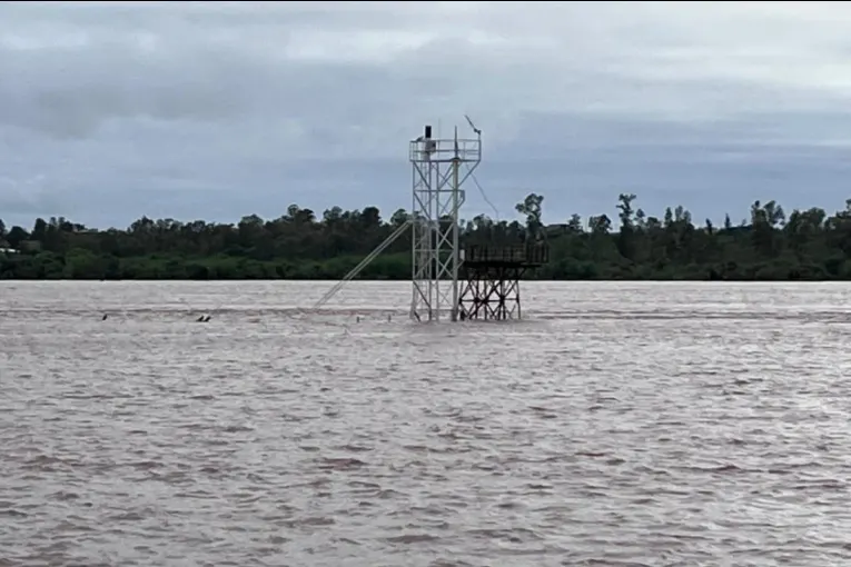 Salto Grande informó un nuevo tope de crecimiento del río Uruguay