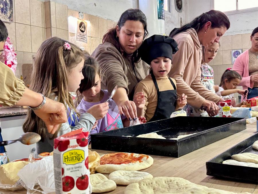 San Justo: ¡Los Cocineritos también se sumaron a Octubre Rosa!