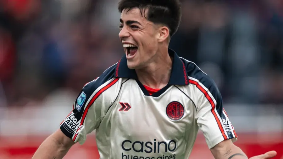 San Lorenzo venció a Riestra y se acercó a los puestos de clasificación