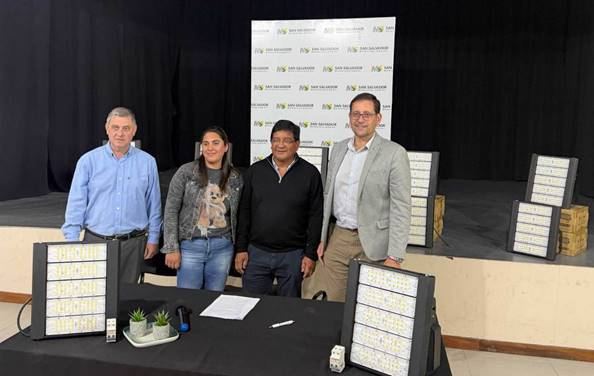 San salvador tendrá un parque solar y sus clubes mejoran la iluminación con aportes de Enersa