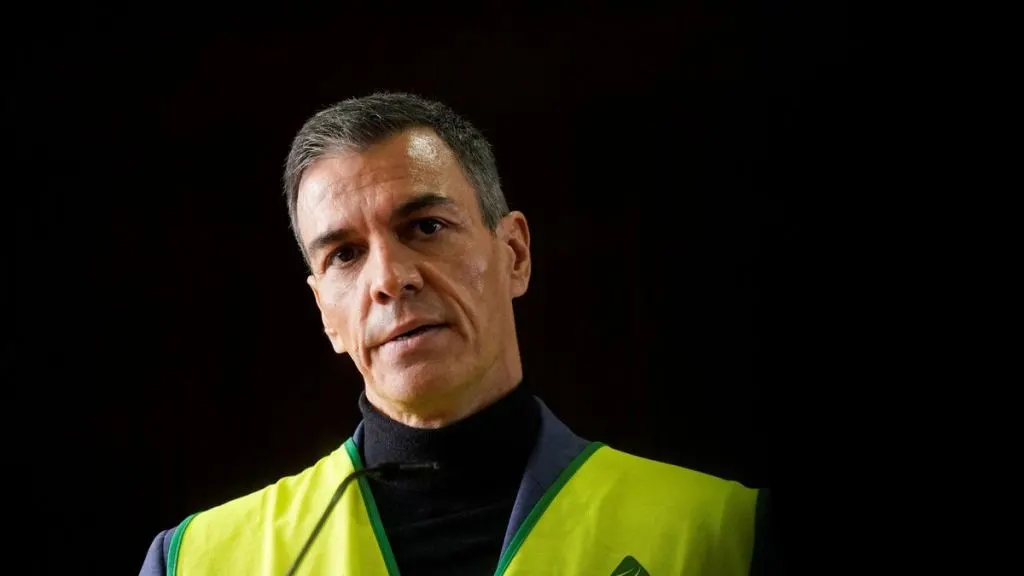 Sánchez despidió a Maricarmen Abascal tras el desalojo que sacudió España