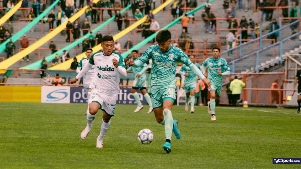 Sarmiento derrotó a Aldosivi y escaló al 3° lugar de la Zona A