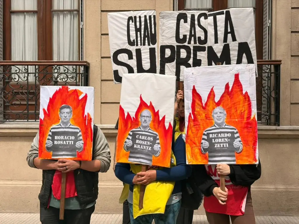 Se movilizaron en Paraná para cuestionar el fallo de la Corte Suprema por la Ley de Tierras