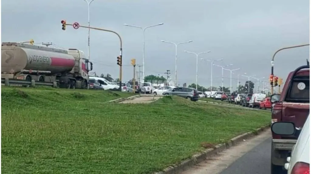 Se normalizó el tránsito en la Ruta Nacional 168 y en la Ruta Provincial 1 tras dos accidentes en Santa Fe