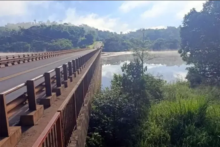 Se normalizó el tránsito sobre la Ruta Nacional 12 en Misiones, pero diez pasos fronterizos permanecen cerrados
