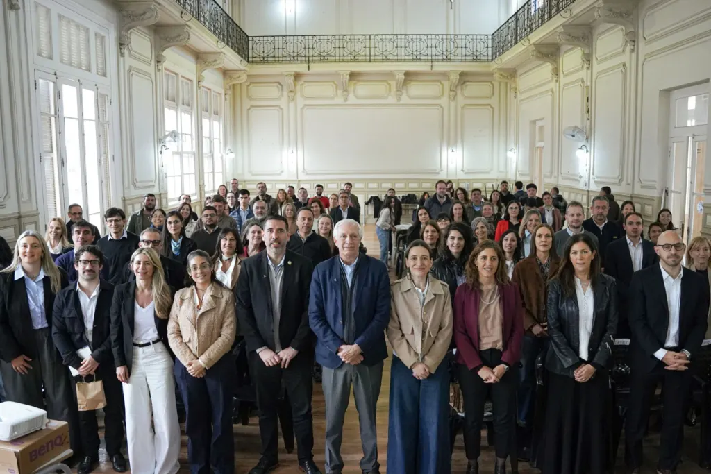 Se puso en marcha la Mesa de Educación y Trabajo para fortalecer el vínculo con el sector productivo