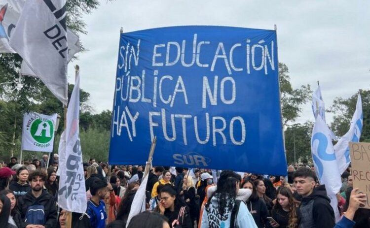 Se realiza la quinta Marcha Federal Universitaria para reclamar la aplicación de la Ley de Financiamiento