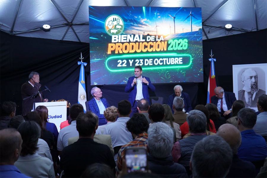 Se realizó el acto de apertura de la Bienal de la Producción en San José