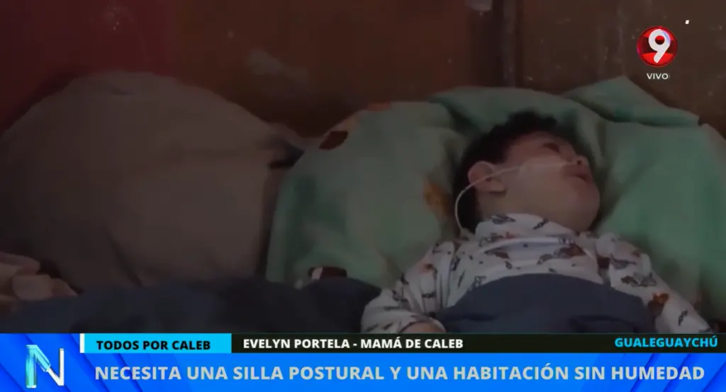 Sigue la campaña por Caleb: su familia precisa una silla postural