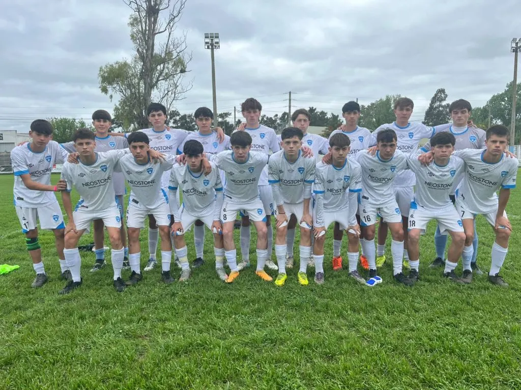 Sub 17: Cultural rescató un valioso empate en Hasenkamp y define los cuartos en casa