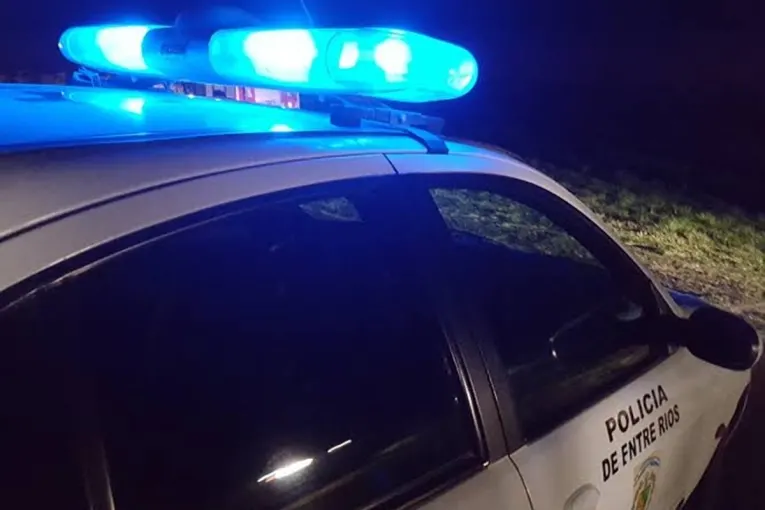 Sujetó del cuello a su pareja e intentó quitarle el celular: fue aprehendido