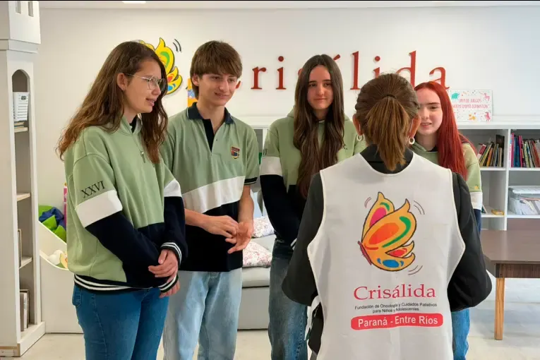“Tenemos el sueño de ayudarlos”: estudiantes impulsan una campaña por un ascensor para Crisálida