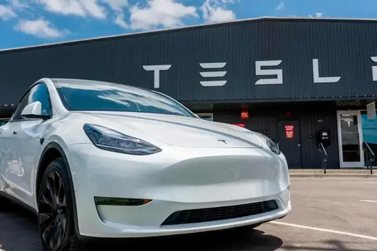 Tesla prepara su desembarco en Argentina: cómo será el negocio de Elon Musk y qué modelos podría vender