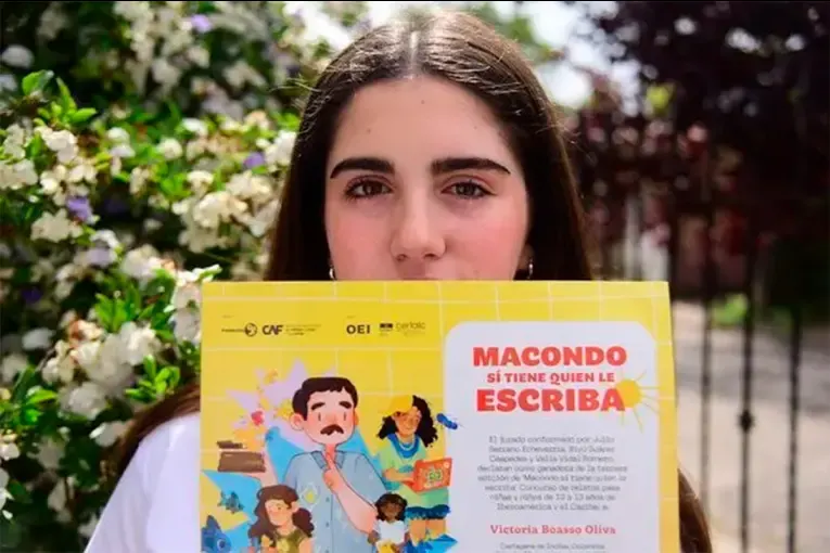 Tiene 14 años y ganó un concurso internacional con un cuento inspirado en los lapachos rosados
