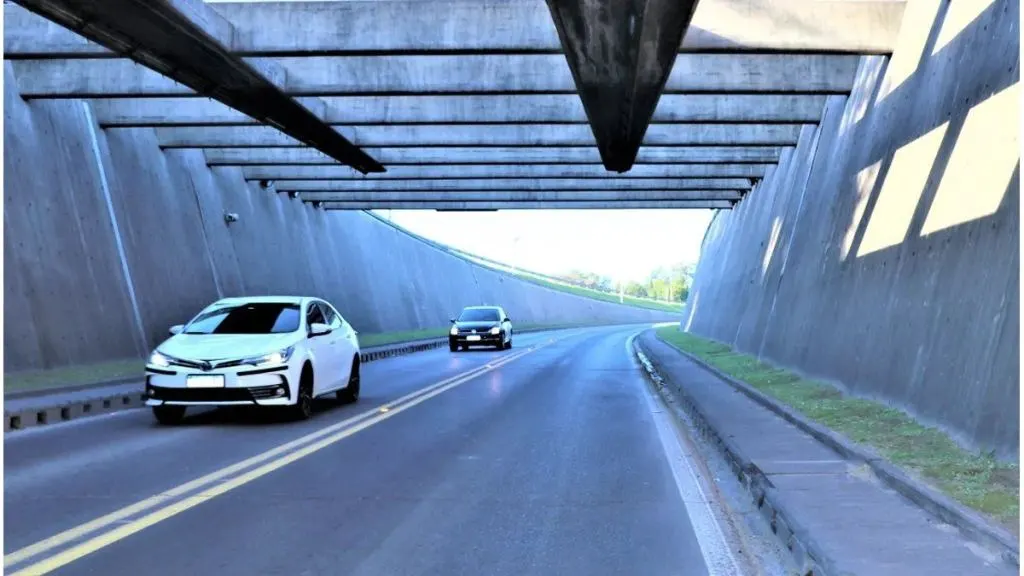 Tránsito alternado en el Túnel Subfluvial por un camión averiado