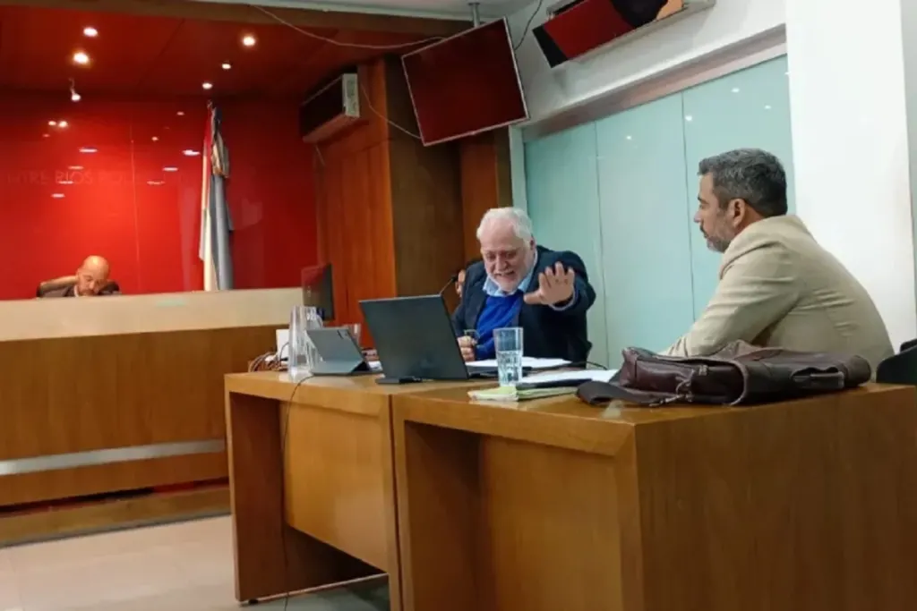Tras el informe de Fiscalía, Urribarri y Cardona piden una pericia oficial en la causa que investiga supuesto enriquecimiento ilícito