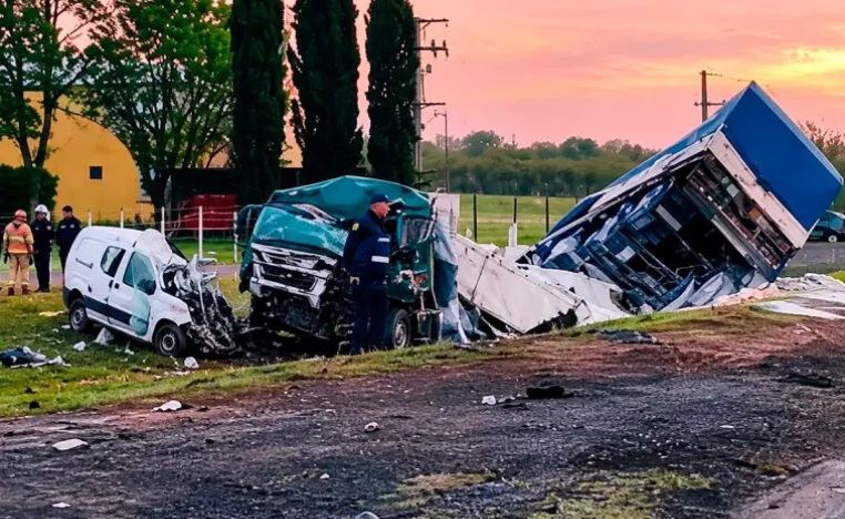 Tres muertos en un choque cerca de Tala