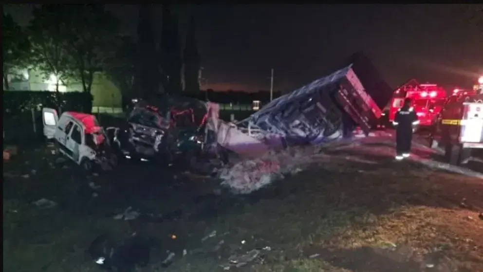 Tres personas murieron tras un choque frontal en la ruta provincial 39