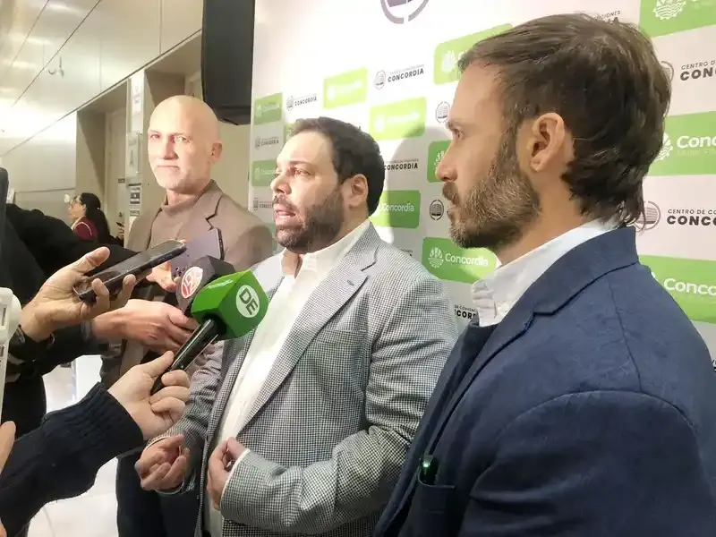 Troncoso y Azcué destacaron el trabajo conjunto entre Provincia y Municipio