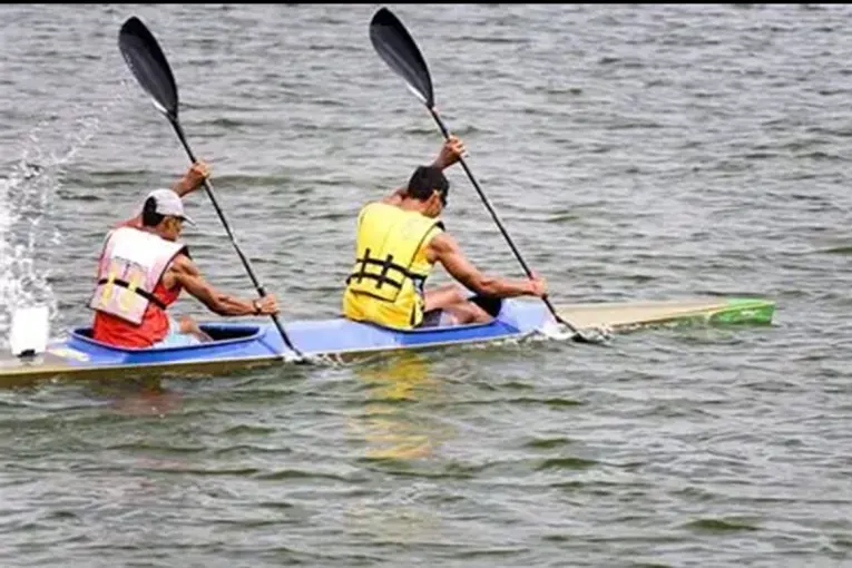 Turno para las embarcaciones dobles: así será el martes de competencias en el Mundial Máster de Canotaje