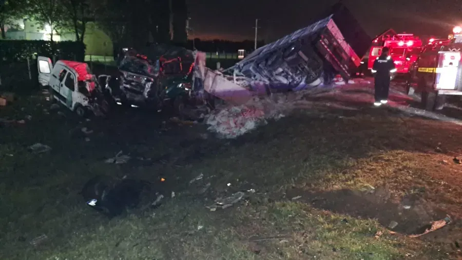 Un brutal choque en la Ruta 39 dejó tres personas muertas
