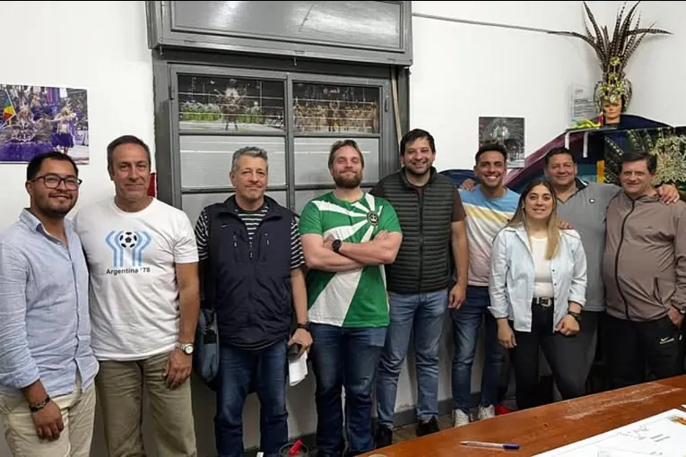 Un día antes de la apertura de la licitación se reunieron las comparsas y autoridades del Ente de Carnaval