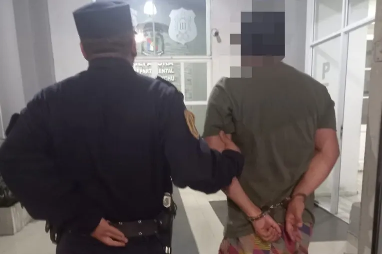 Un hombre fue detenido tras intentar robarle a una mujer en Gualeguaychú