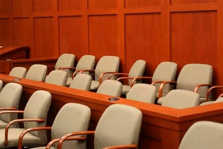 Un jurado popular absolvió a dos hermanos acusados de un crimen ocurrido en 2018