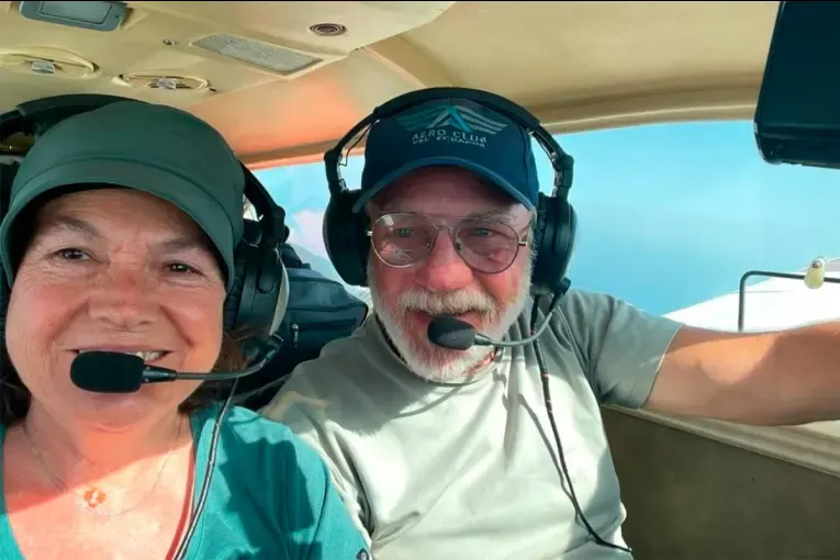 Un matrimonio argentino dio dos vueltas al mundo en un avión monomotor: recorrió 106.711 kilómetros