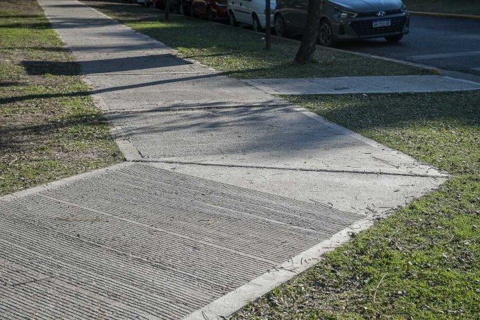 Veredas rotas: la Municipalidad de Paraná intimó a 190 vecinos para repararlas