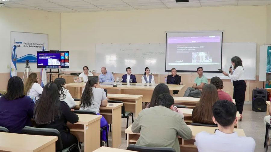 Villa Elisa compartió su experiencia turística en una jornada internacional en Concordia