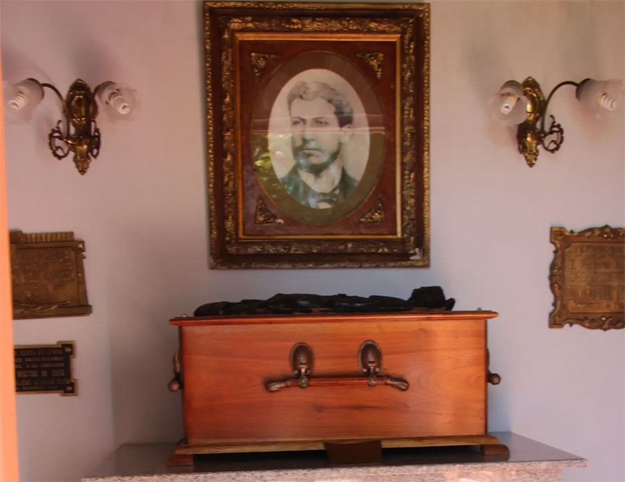 Villa Elisa inicia el Mes Aniversario con un Homenaje a su fundador