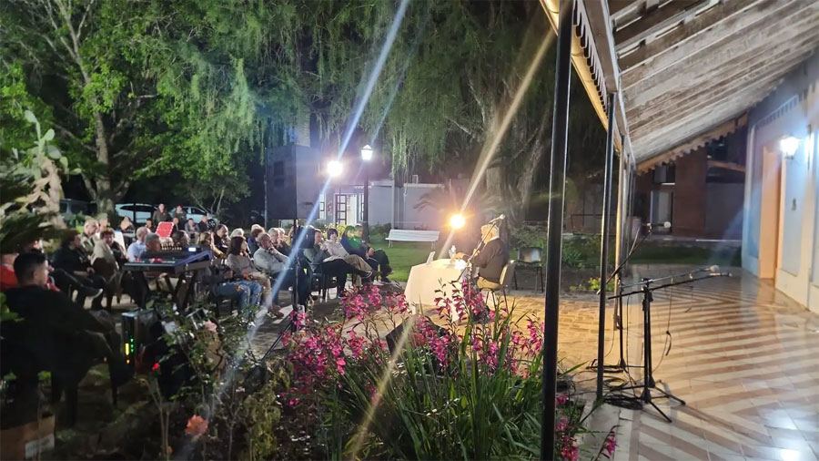 Villa Elisa: Se presentó el libro “El ferrocarril Stroeder” en la Estancia Museo El Porvenir
