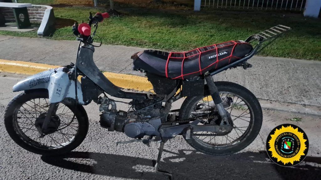 Villa mantero: Interceptaron a un menor en una moto con la numeración del cuadro y motor alterada