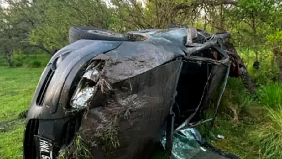 Volcó un auto cerca del acceso a María Grande